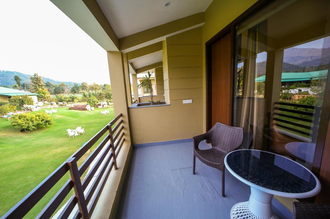 Corbett The Baagh Spa & Resort Rāmnagar Eksteriør bilde